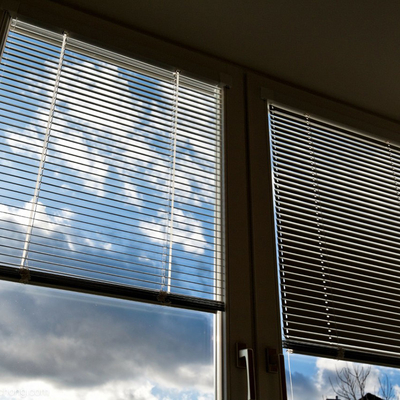Moderne Sonnenschutz-Vertikale Aluminium-Sun-Jalousie für das Errichten dekorativ