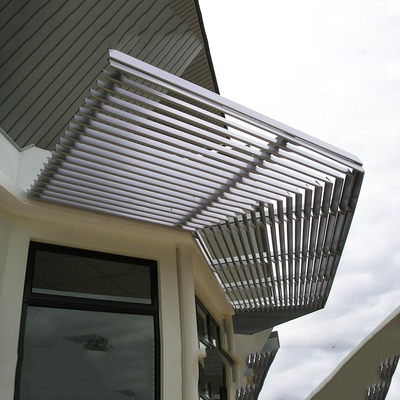 85mm Aluminium-Sun Jalousie pulverisieren Breathable externe Sun-Vorhänge überzogenes