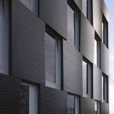 Kundenspezifische Aluminiumlegierungsplatte Außen perforierte Fassadenplatten PVDF-Aluminiumplatten für Fassaden