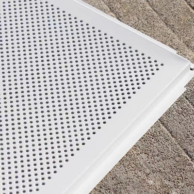300x300mm deckt lochende Keil-Platten-Metalldecke für Bürogebäude mit Ziegeln