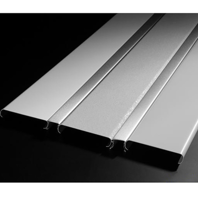Stärke feuerfester der u-Streifen-Aluminiummetalldecken-0.8mm
