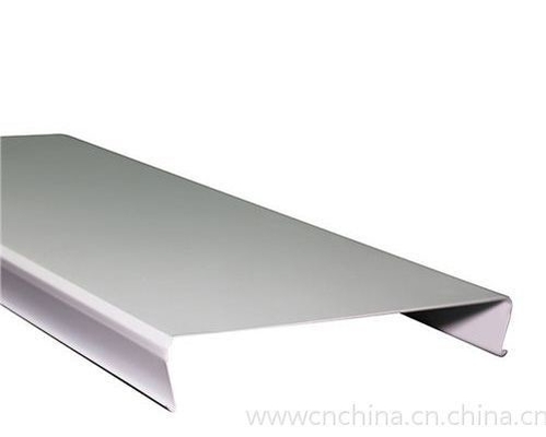 Stärke-kundengerechte Farbe der u-Streifen-Aluminiummetalldecken-0.8mm