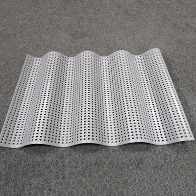 Kundengebundene feuerfeste gewölbte Platten-Decken-AluminiumSchallabsorption