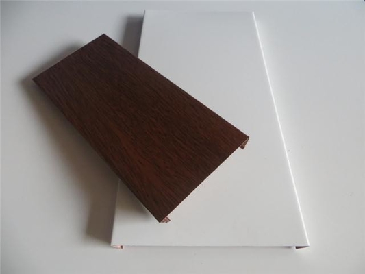 Stärke der c-Streifen-Aluminiummetalldecken-0.9mm für Convention Center